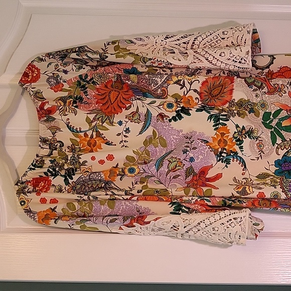 NWOT Fall Tunic Crochet cuffs - Picture 5 of 5